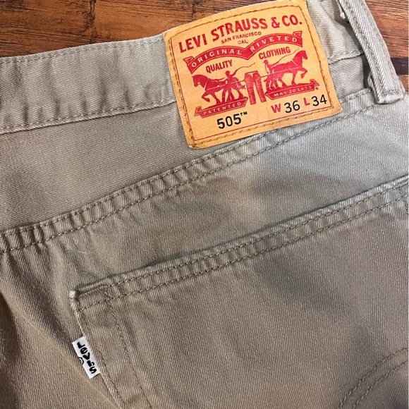 Levi’s 505 jeans khaki pants mens 35x33 (tag 36x34) tan brown Straight white tag - Picture 8 of 10